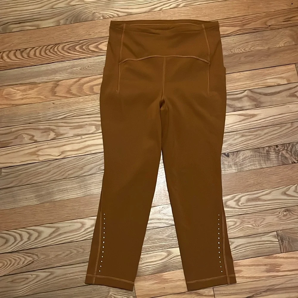 Lululemon Swift Speed High-Rise Crop - Picture 4 of 8